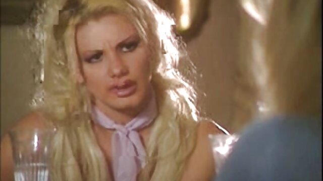 Odlično :  Starejši producent pornografije izpolni željo rjavolaska in jo zajebe v rit Video posnetki za odrasle 