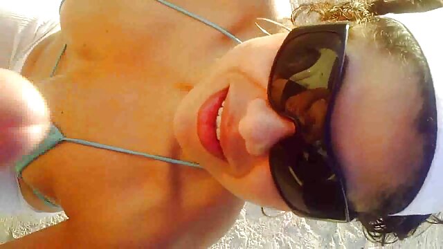 Odlično :  Chloe Amour in Cali Carter sesata spermo drug drugemu. Video posnetki za odrasle 