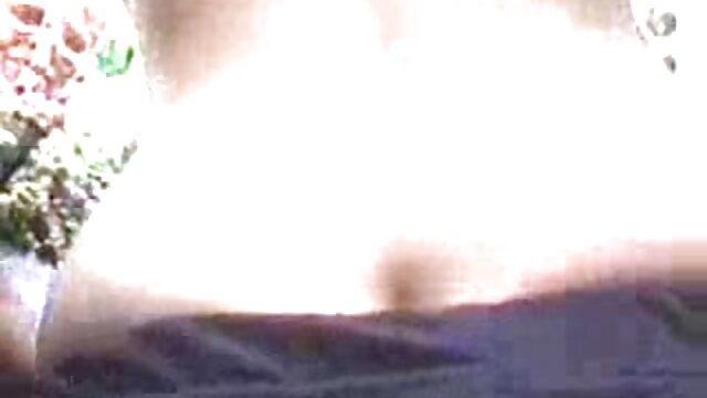 Odlično :  Mlada draga je več mesecev čakala na svojega fanta vojaka Video posnetki za odrasle 