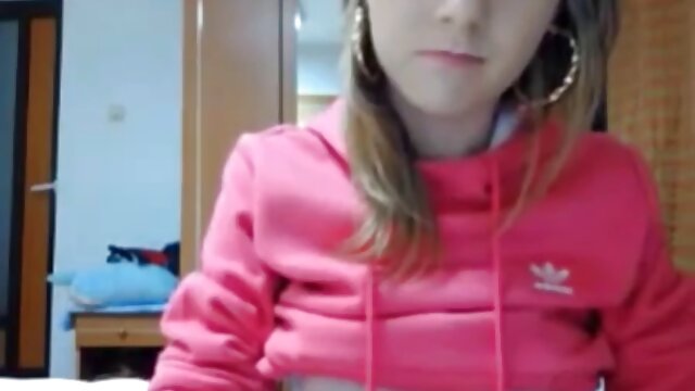 Odlično :  Študentka obožuje, da gre naravnost na trdo analno jebanje Video posnetki za odrasle 