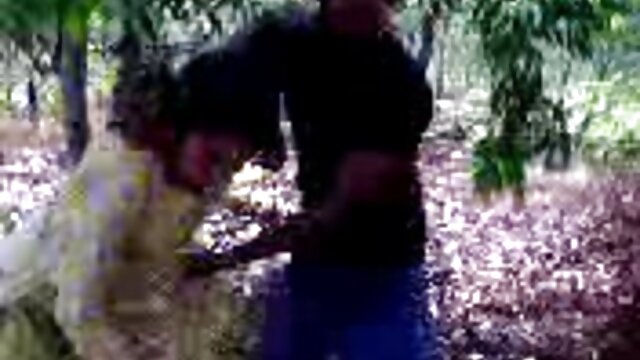 Odlično :  Cougar se temu mlademu žrebcu in njegovi dolgi moškosti preprosto ne more upreti Video posnetki za odrasle 