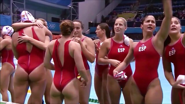 Odlično :  Ebenovina princesa se strastno spolno zabava s svojim belcem Video posnetki za odrasle 