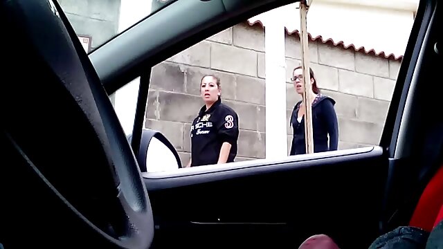 Odlično :  Ginger bejbice so znane kot izredno naključne in zvijače dekleta Video posnetki za odrasle 