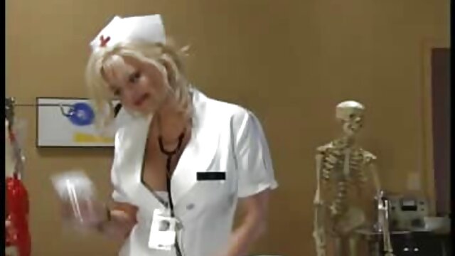 Odlično :  Slute si v temi širijo radioaktivno spermo po telesu Video posnetki za odrasle 