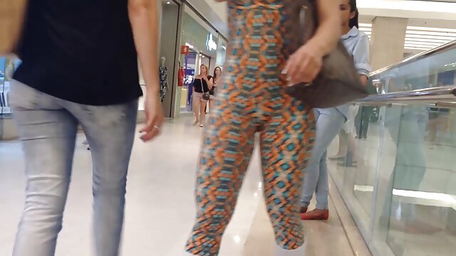 Odlično :  Lucky hunk prijeten dve petelin lačni dame Video posnetki za odrasle 