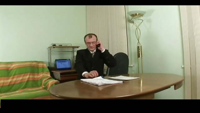 Odlično :  Mlada zaljubljenca uživata v nežnem in zelo čutnem jebanju Video posnetki za odrasle 
