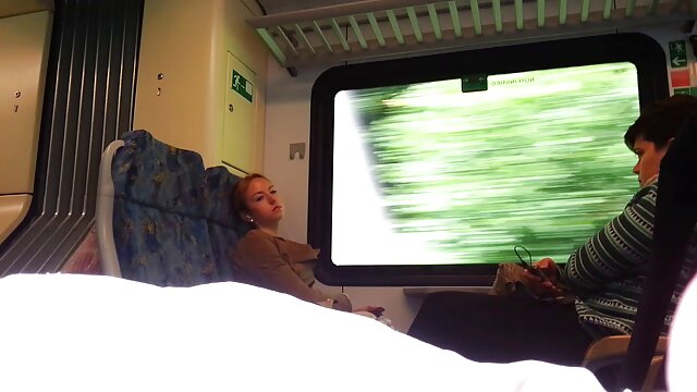 Odlično :  Varuška, ki ju zapelje obešen mož in umazana žena Video posnetki za odrasle 
